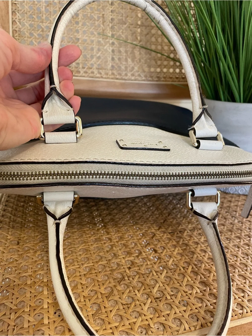 kate spade Grove Street Carli Dome Satchel Bag Purse Navy & White
